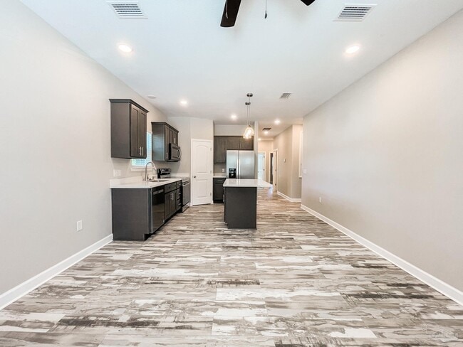 Building Photo - 5180 Burlington Ave