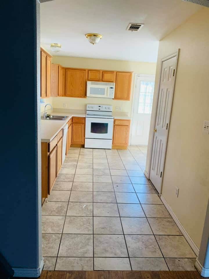 Building Photo - 2907 Dalton St