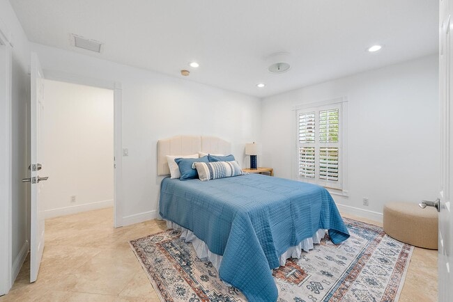 Building Photo - 109 Lighthouse Dr