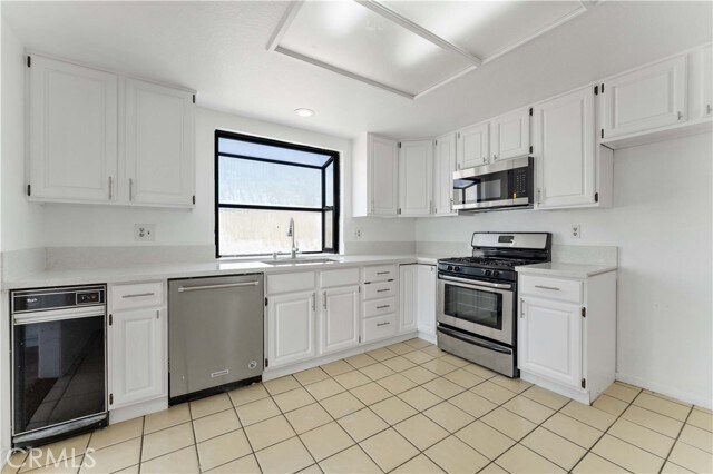 Building Photo - 1230 E Ocean Blvd