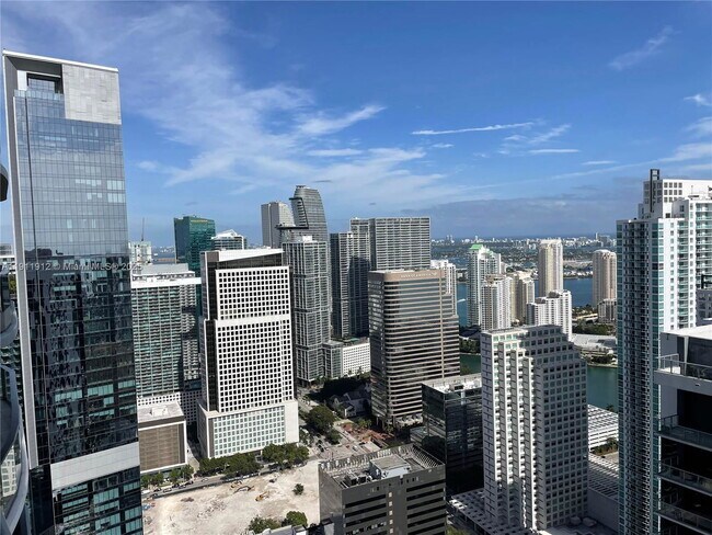 Building Photo - 1000 Brickell Plaza