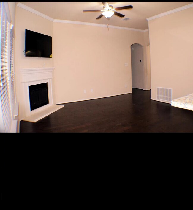 Building Photo - 701 Cheyenne Dr