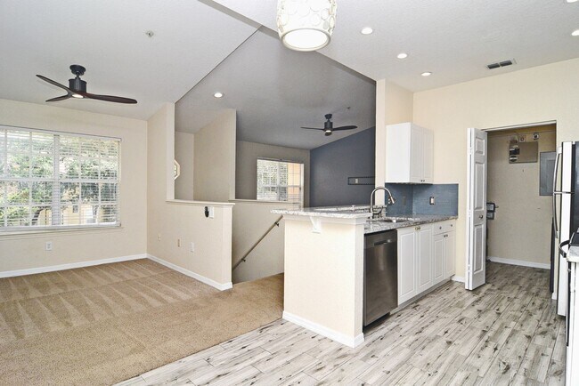 Building Photo - 864 Grand Regency Pointe