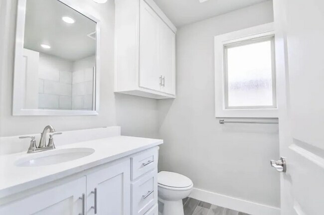 Building Photo - Beautiful 4 Bedroom Home in South Lubbock with Modern Finishes & Great Location!