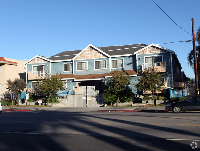 Primary Photo - Vanowen Villas