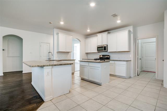 Building Photo - 4546 Frost Ave