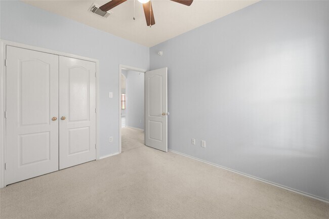 Building Photo - 3511 Cypress Village Dr