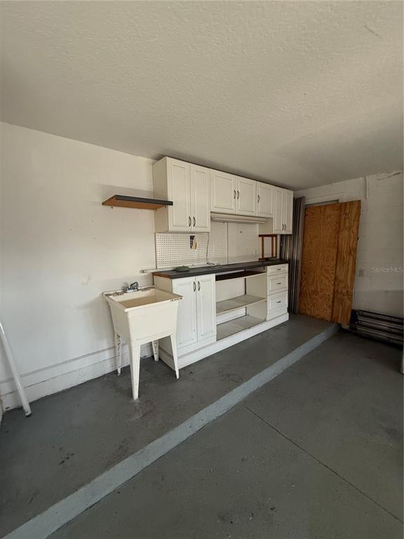 Building Photo - 10029 Chardonnay Dr