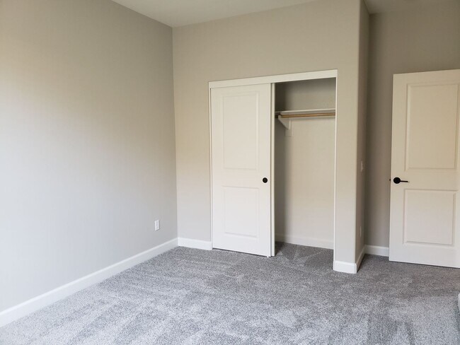 Building Photo - Stunning New Home for Rent in Vista