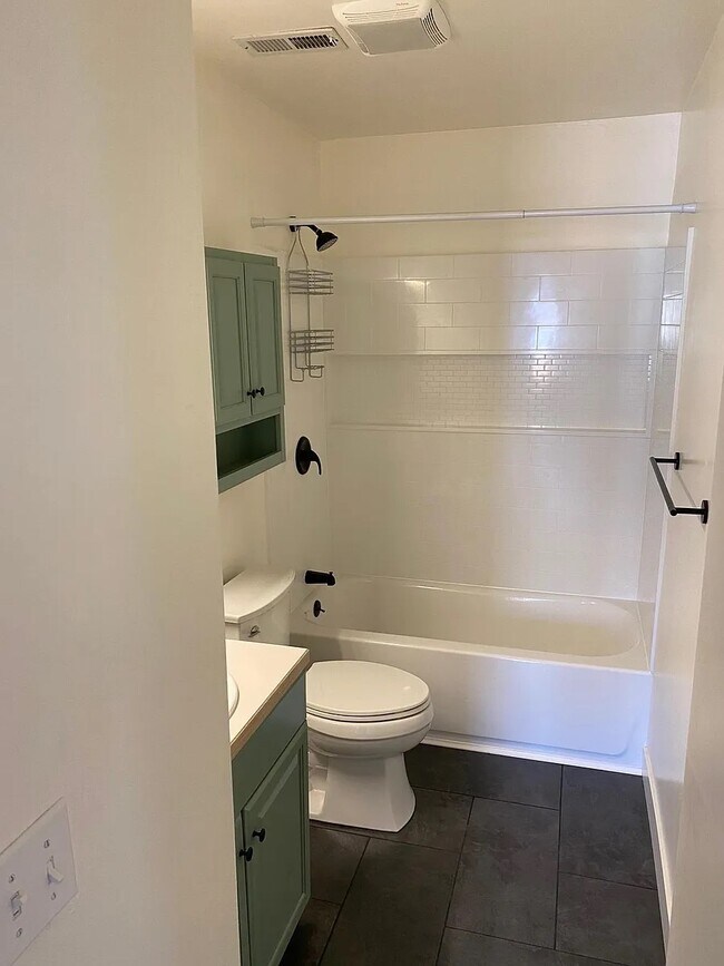 Building Photo - Riverbend Fourplex