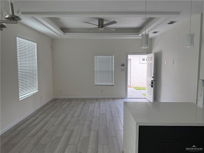 Building Photo - 212 Lauryn Dr