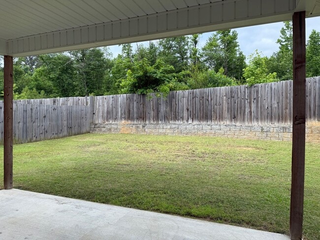 Building Photo - 415 S Shady Ln