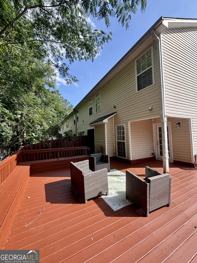 Building Photo - 141 Chastain Loop