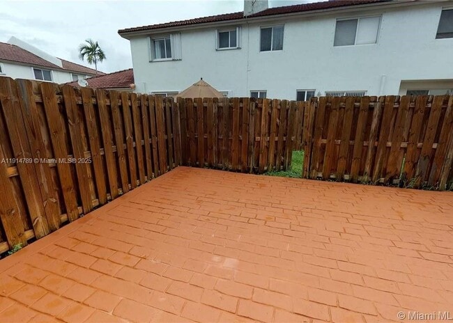 Building Photo - 5081 NW 116th Ct