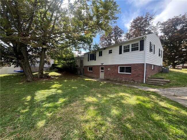 Building Photo - 91 Pulsifer Dr