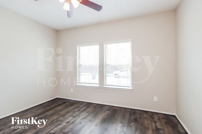 Building Photo - 15271 Timber Preserve Ln