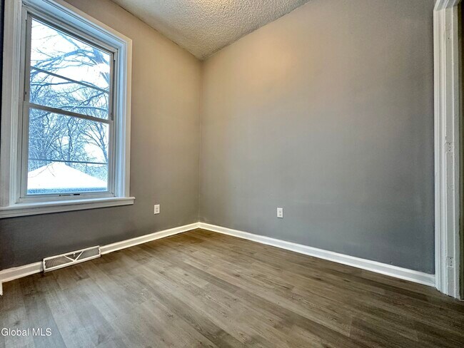 Building Photo - 1 Pawling Ave