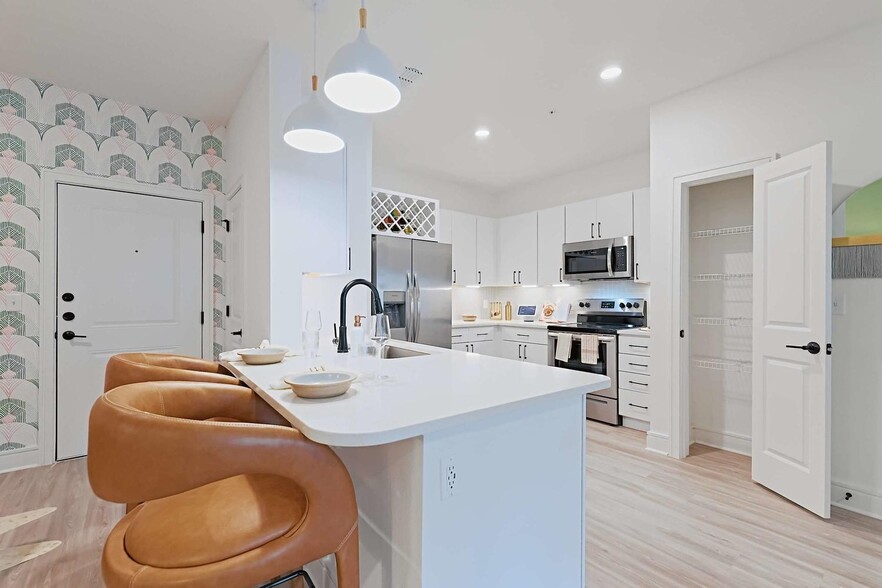 Building Photo - Tropia Luxury Apartments