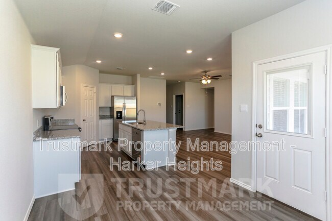 Building Photo - 1003 Cedar Trl