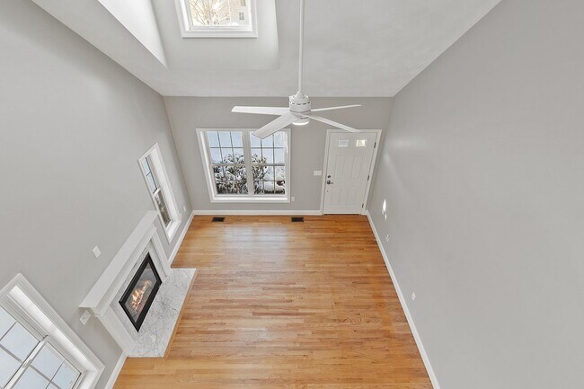 Building Photo - 50 Hadleigh Rd