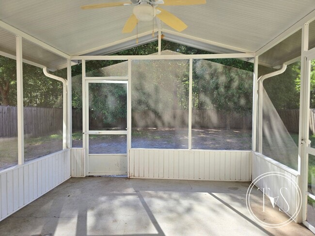 Building Photo - 139 Wax Myrtle Ct