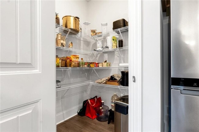 Building Photo - 9913 Stretford Rd