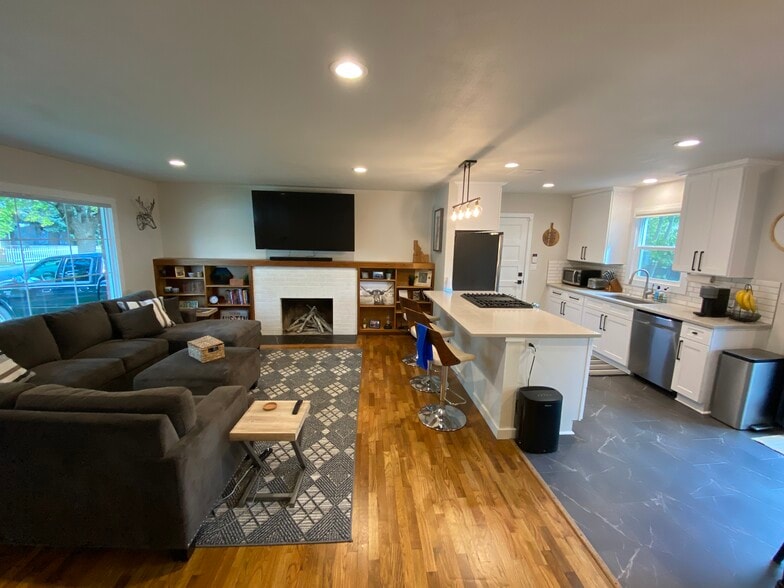 Living and Kitchen - 1004 N 7th St