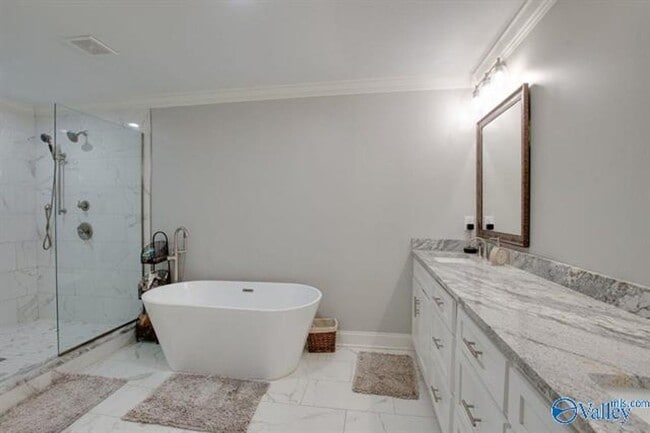 Building Photo - 8129 Hickory Hill Ln SE