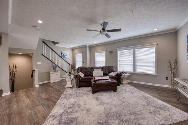 Building Photo - 109 Shaley Dr
