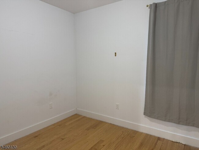 Building Photo - 492 S 20th St