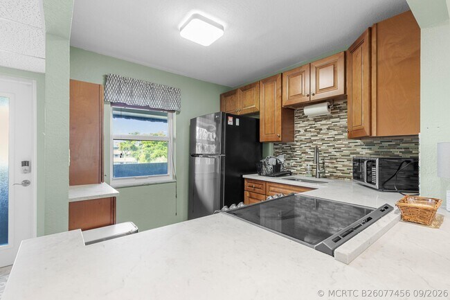 Building Photo - 7797 Golf Cir Dr