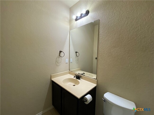 Building Photo - 506 Creekside Cir