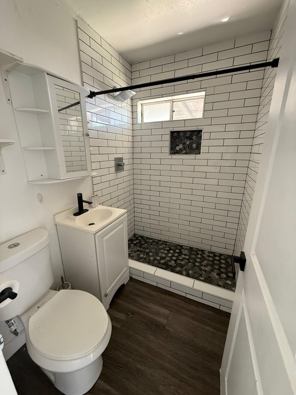 Building Photo - 1272 4th Ave