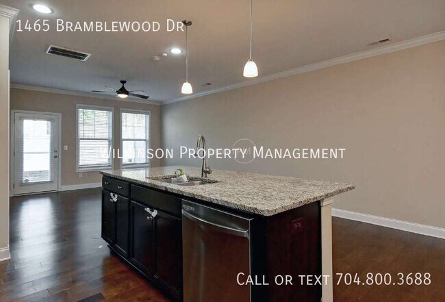 Building Photo - 1465 Bramblewood Dr