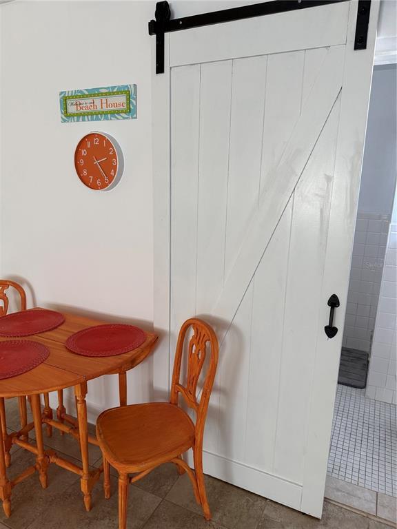 Building Photo - 3601 Saxon Dr