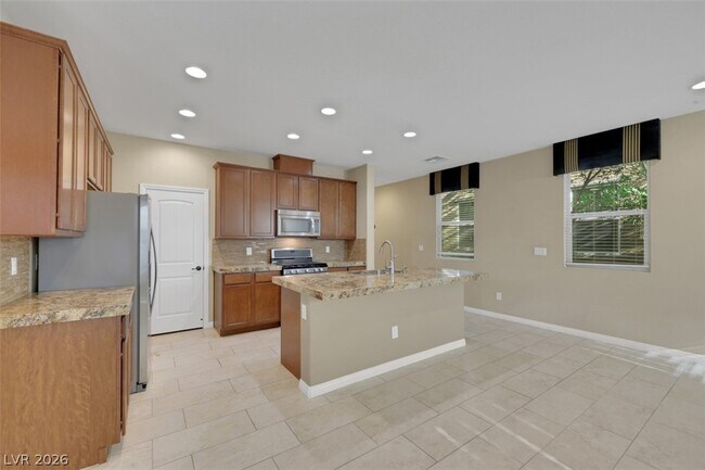 Building Photo - 11323 Coulter Canyon Dr