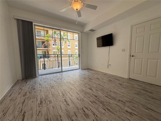 Building Photo - 1064 N Tamiami Trl