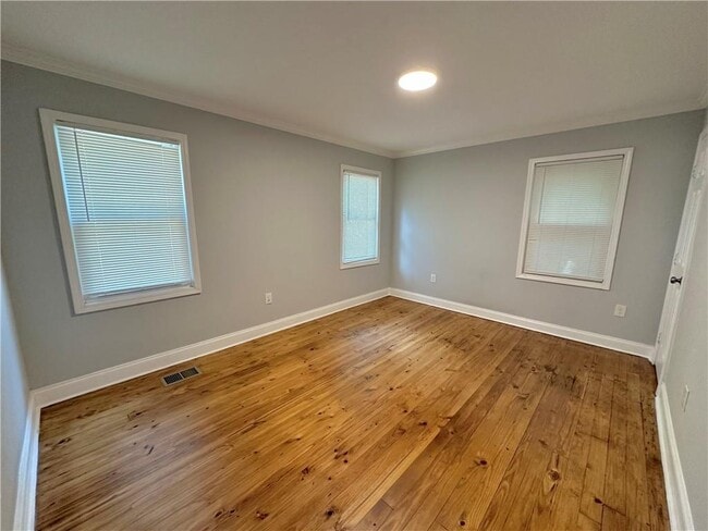 Building Photo - 1764 Springview Rd NW