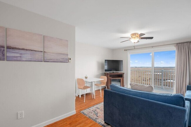 Building Photo - 611 Ocean Blvd