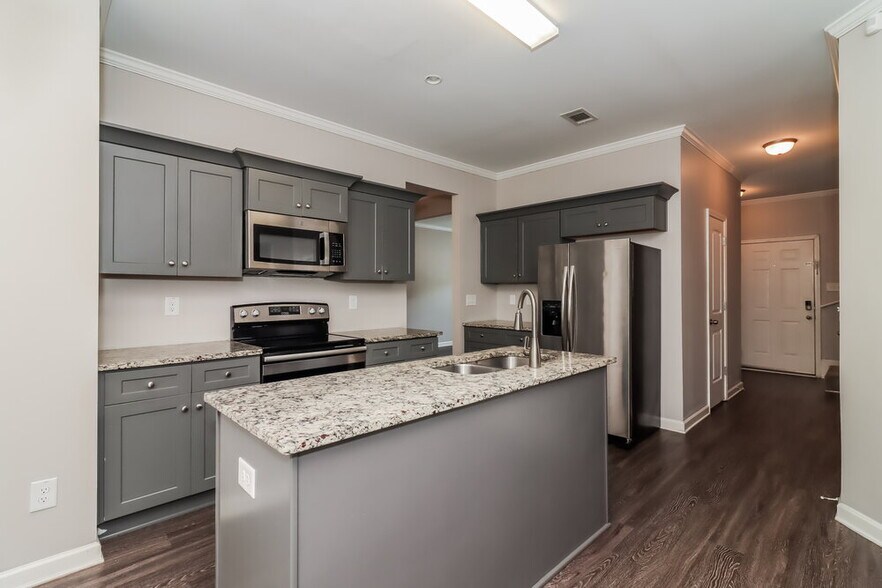 Building Photo - 412 Fieldcrest Dr
