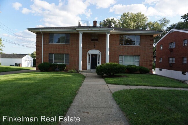 Primary Photo - 3106 Grand Ave