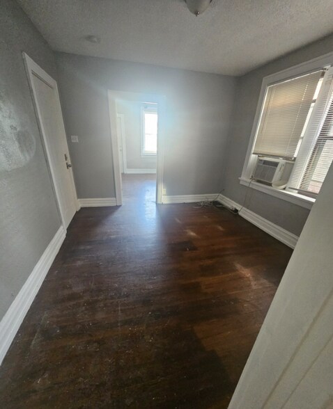 Building Photo - 4004 Keokuk St