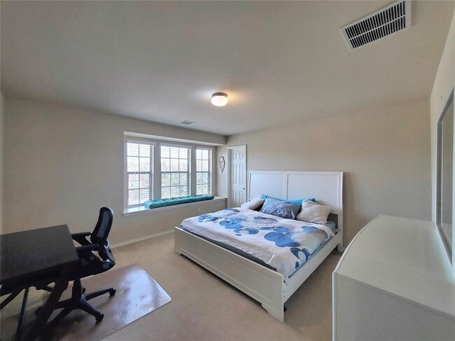 Building Photo - 1436 Lindo Dr