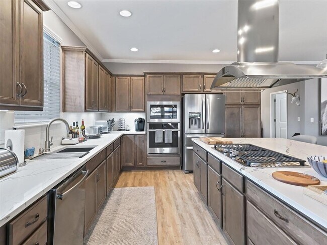 Building Photo - 5672 NW 40th Pl