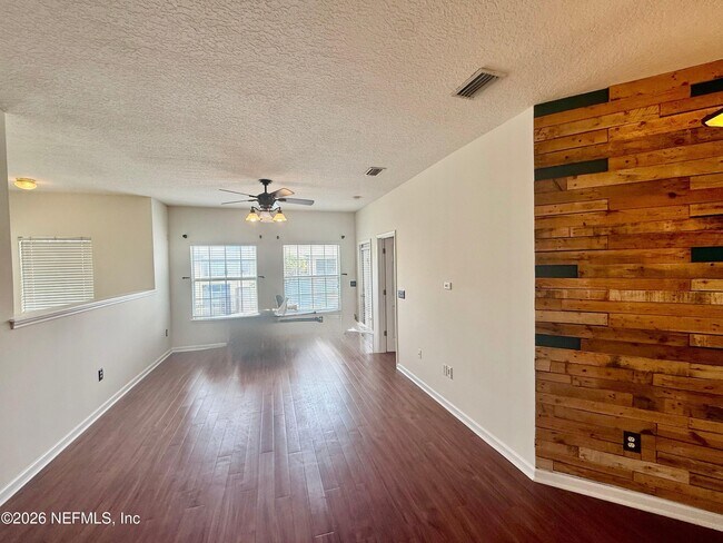 Building Photo - 9783 Summer Grove Way W