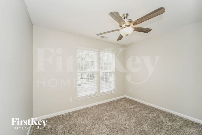 Building Photo - 11831 Guildhall Ln