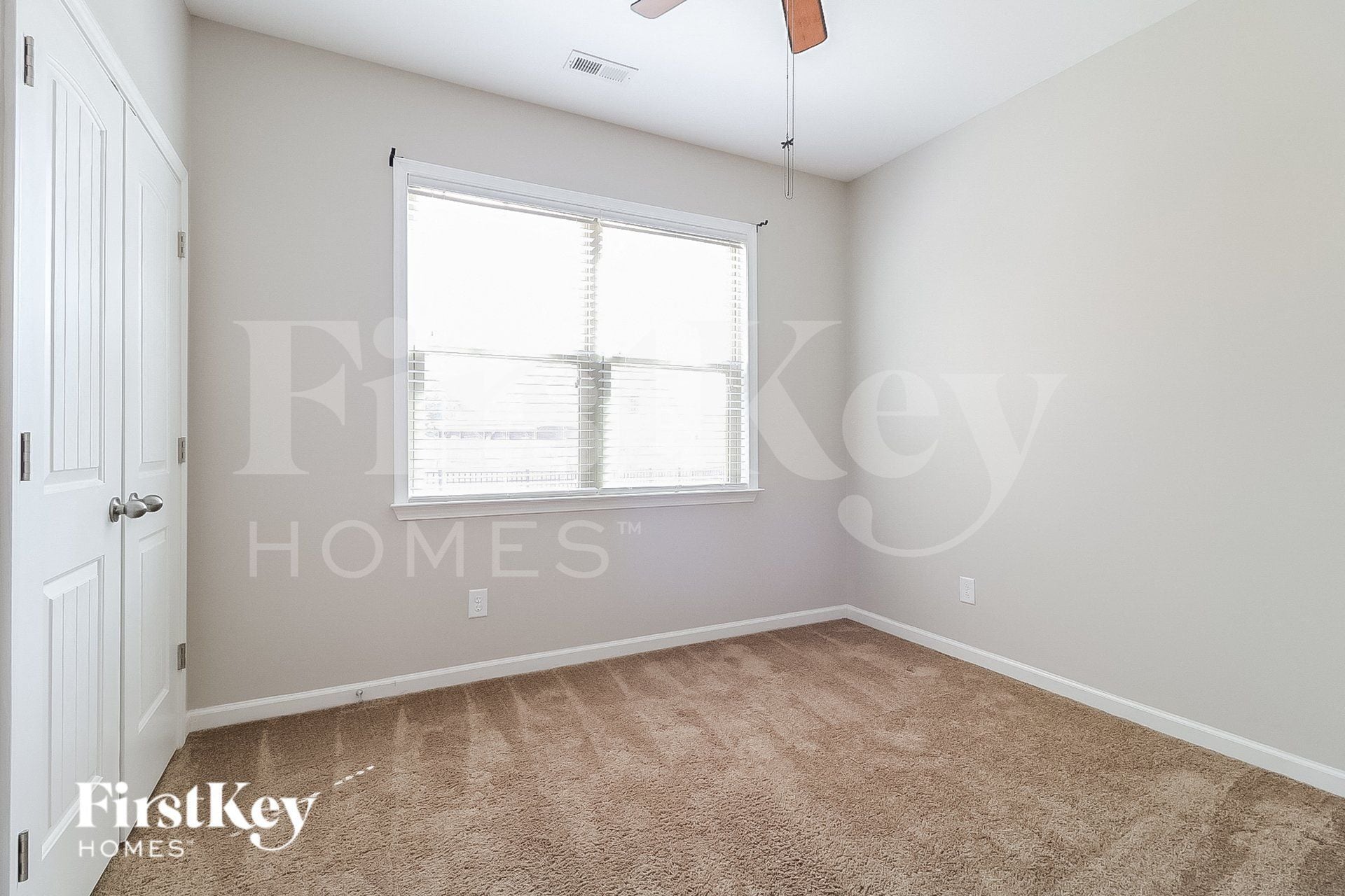 Building Photo - 159 Castello Way