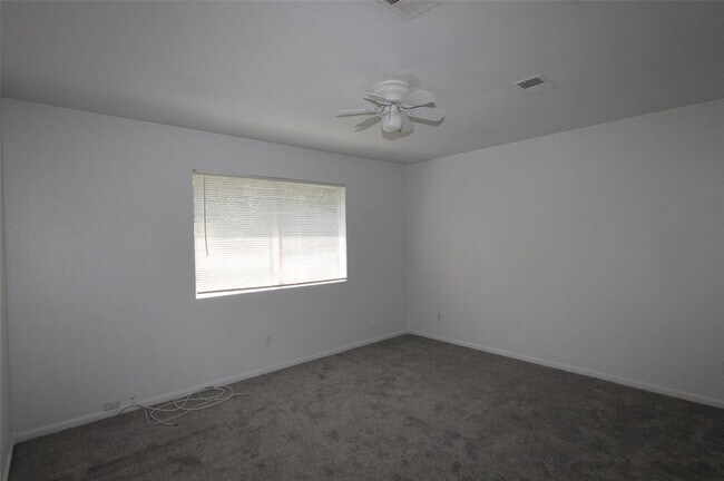 Building Photo - 6612 Tamar Dr