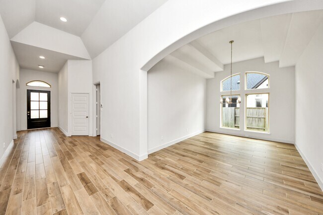 Building Photo - 2719 Country Ln