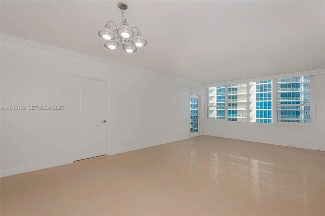 Building Photo - 3505 S Ocean Dr